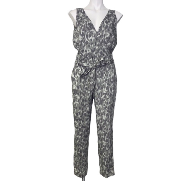 NWOT Anthropologie Cloth & Stone Gray Jumpsuit - Picture 1 of 8